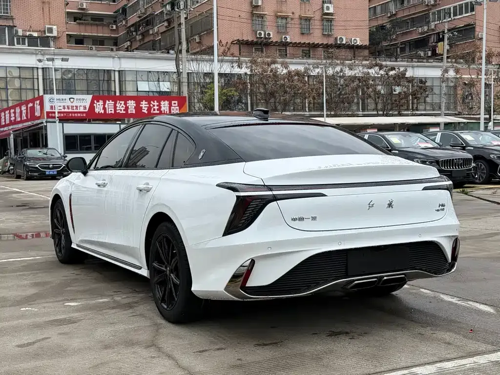 Hongqi H6 — фото 8