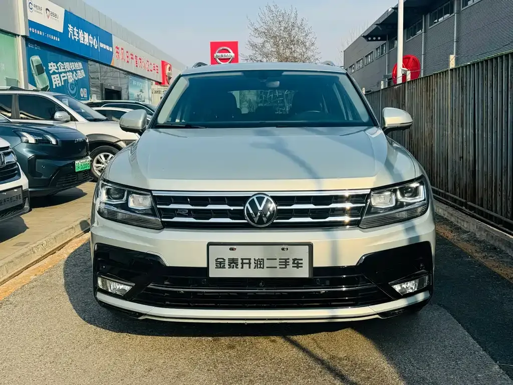 Volkswagen Tiguan L 2021 из CN, фото 9