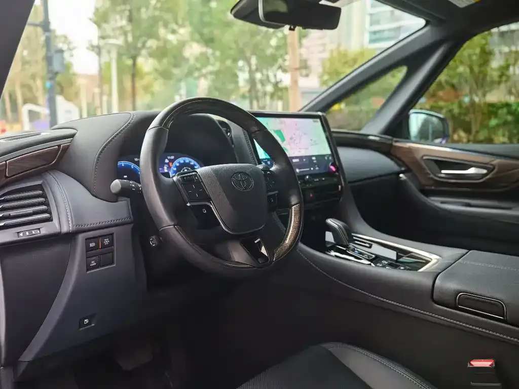 Toyota Alphard 2024 из CN, фото 9