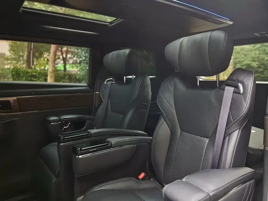 Toyota Alphard 2024 из CN, фото 4