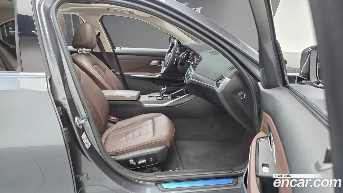 BMW 3-Series 2021 из KR, фото 9