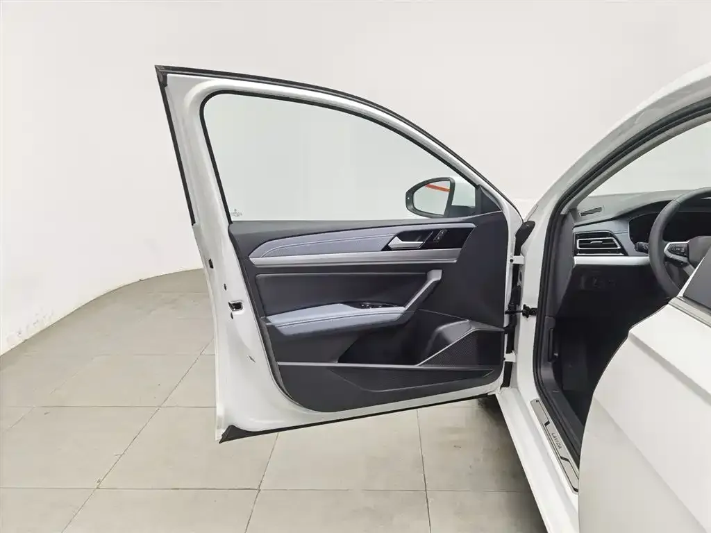 Volkswagen Lavida 2024 из CN, фото 2