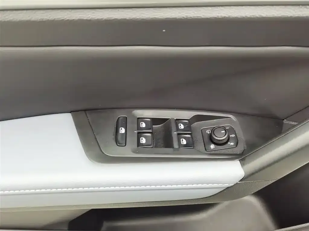 Volkswagen Lavida 2024 из CN, фото 4