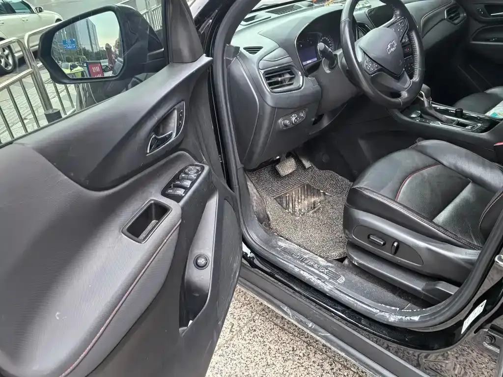 Chevrolet Equinox 2021 из CN, фото 4