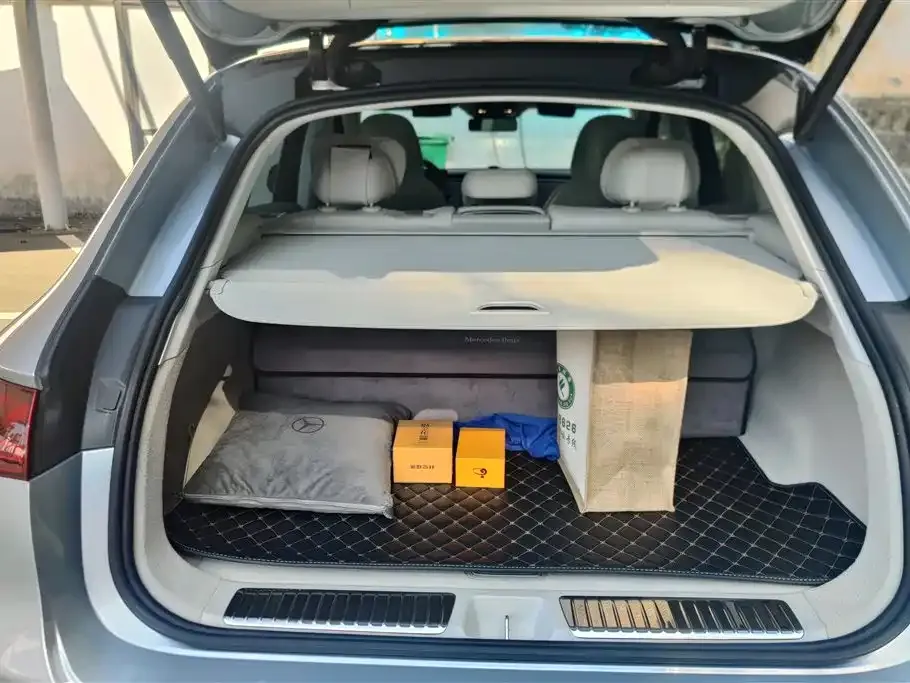 Mercedes-Benz EQE SUV 2023 из CN, фото 7