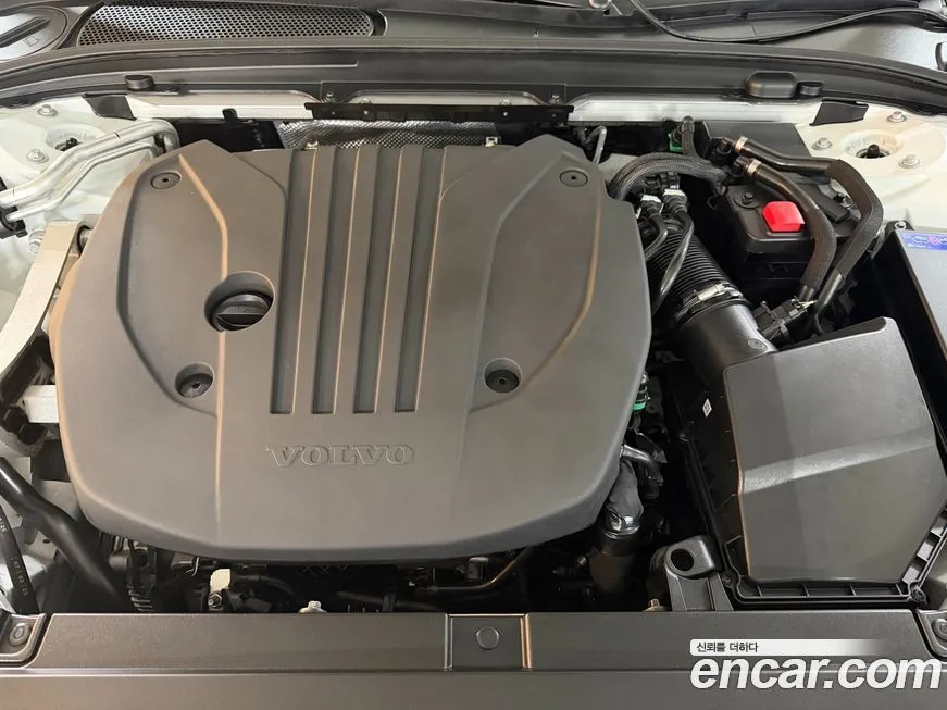 Volvo V90 2025 из KR, фото 9