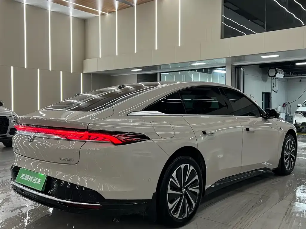 Buick Electra L7 2025 из CN, фото 9