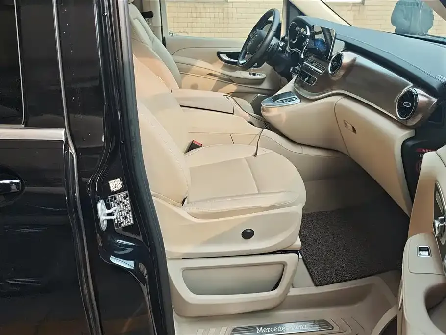 Mercedes-Benz V-Class 2021 из CN, фото 10