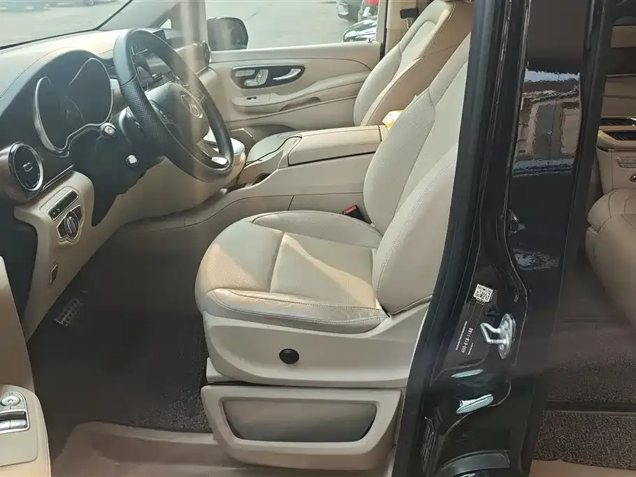 Mercedes-Benz V-Class 2021 из CN, фото 5
