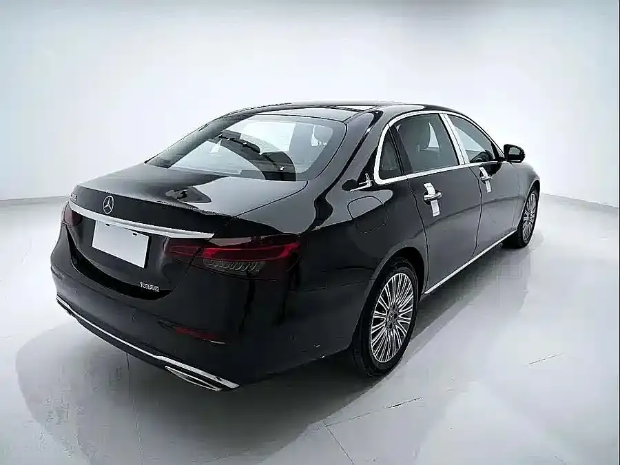 Mercedes-Benz E-Class 2023 из CN, фото 5