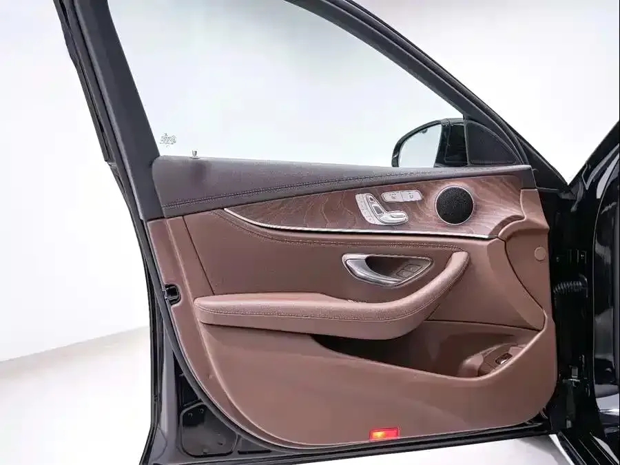 Mercedes-Benz E-Class 2023 из CN, фото 10