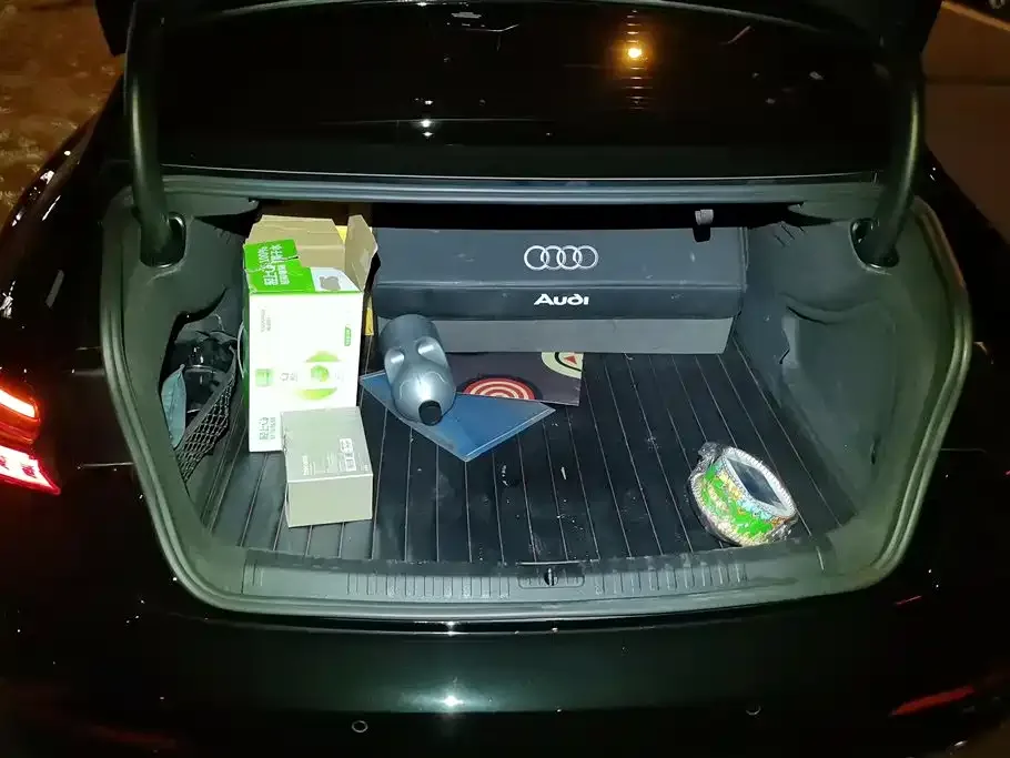 Audi A6L 2021 из CN, фото 2
