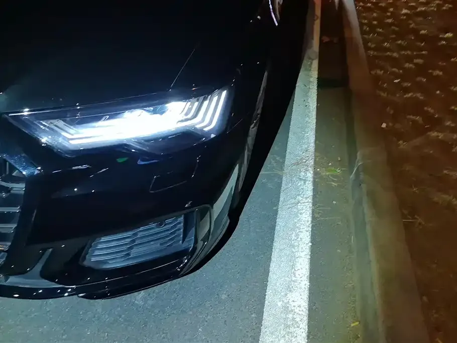 Audi A6L 2021 из CN, фото 3