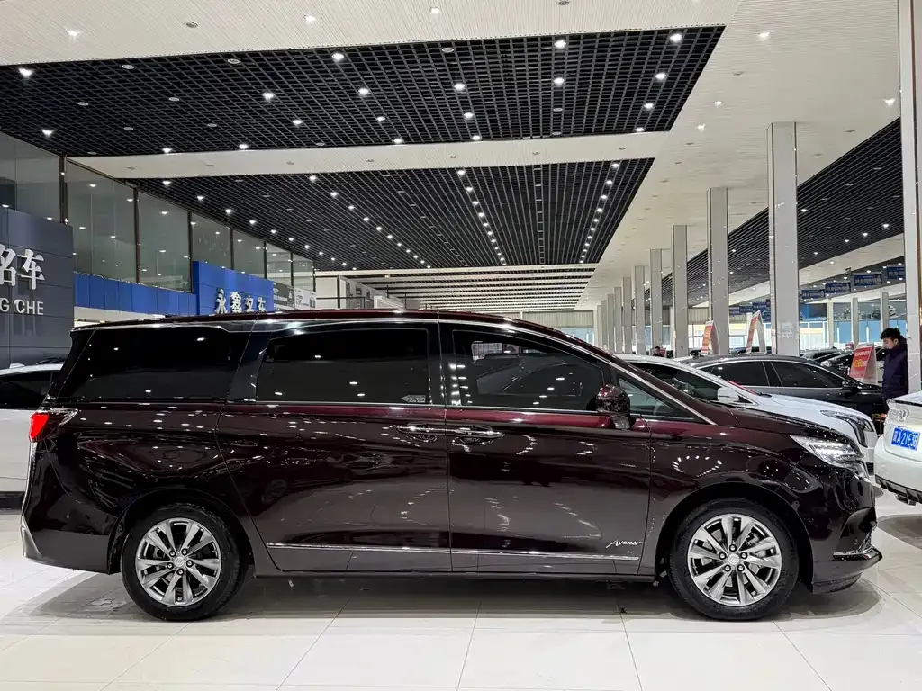 Buick GL8 2022 из CN, фото 10