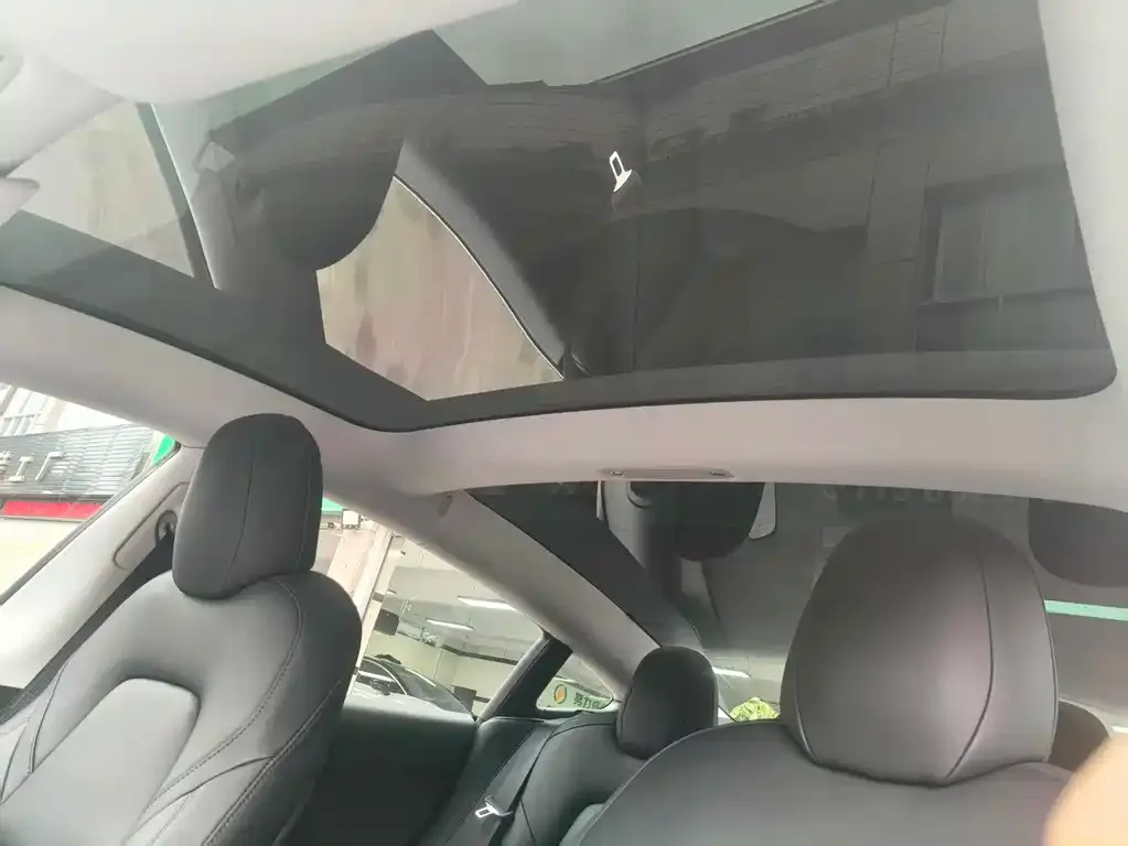 Tesla Model 3 — фото 2