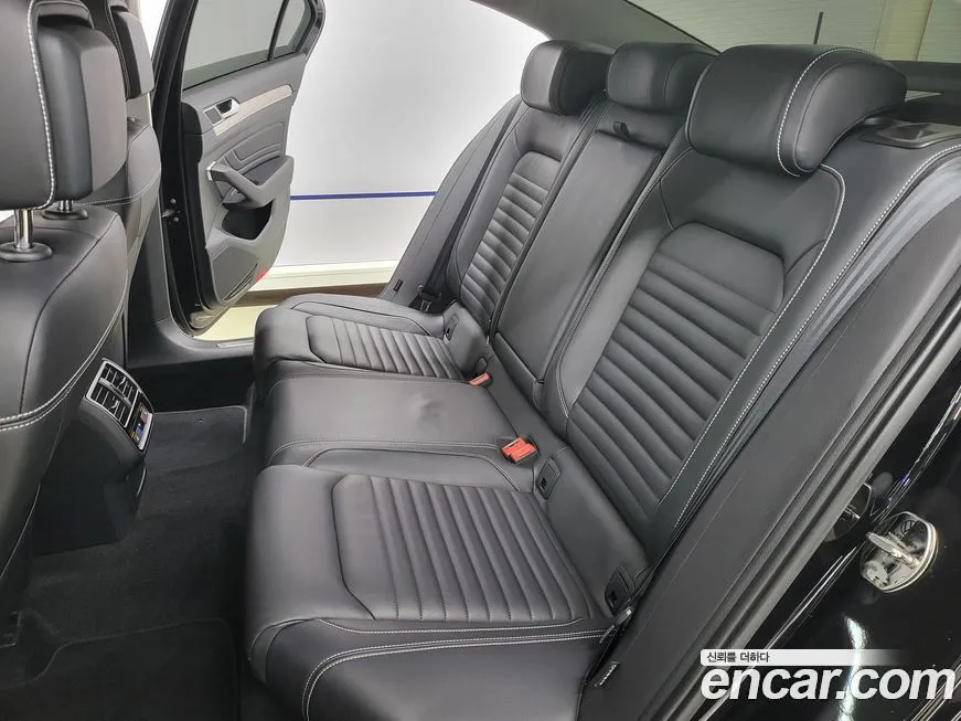 Volkswagen Passat 2021 из KR, фото 4