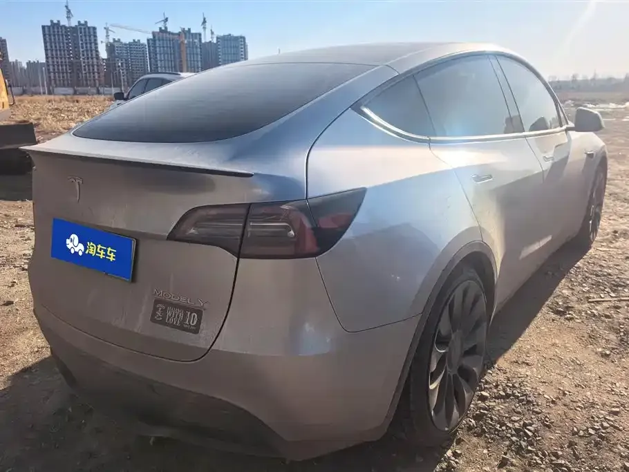 Tesla Model Y 2023 из CN, фото 2