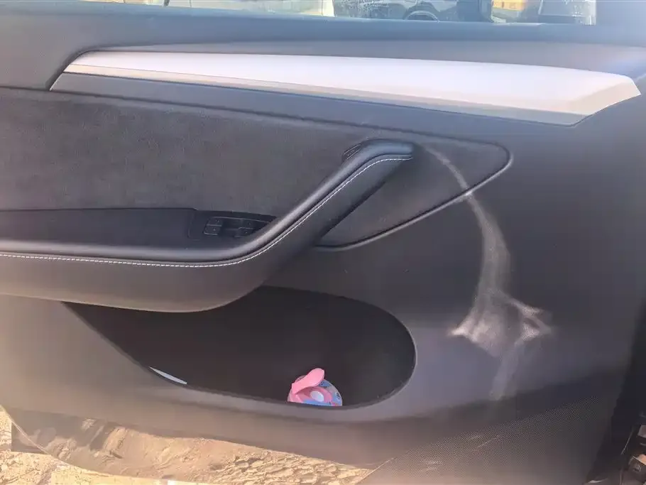 Tesla Model Y 2023 из CN, фото 9