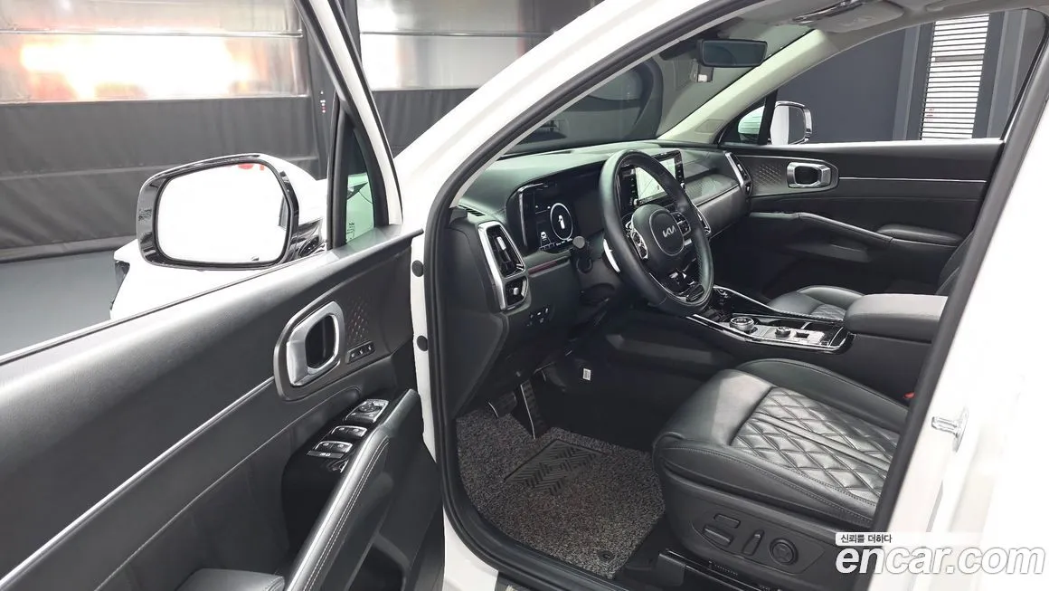 Kia Sorento — фото 10