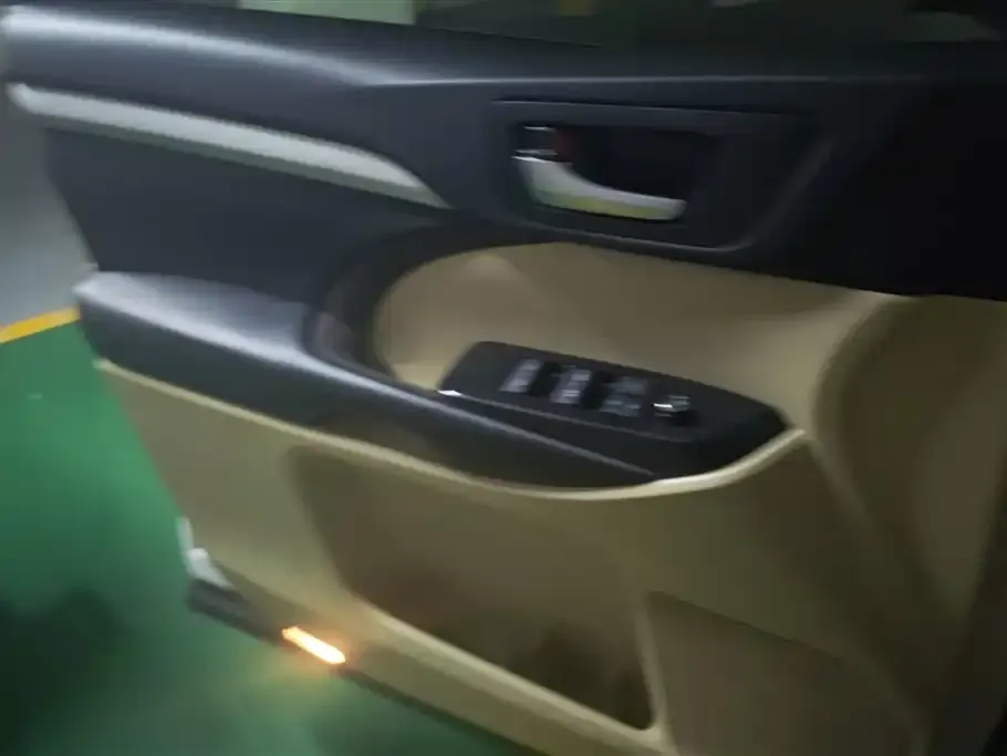 Toyota Highlander 2021 из CN, фото 7