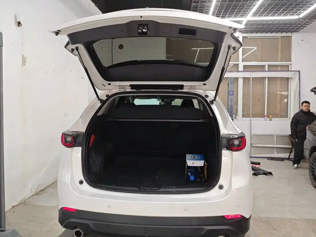 Mazda CX-5 2023 из CN, фото 5