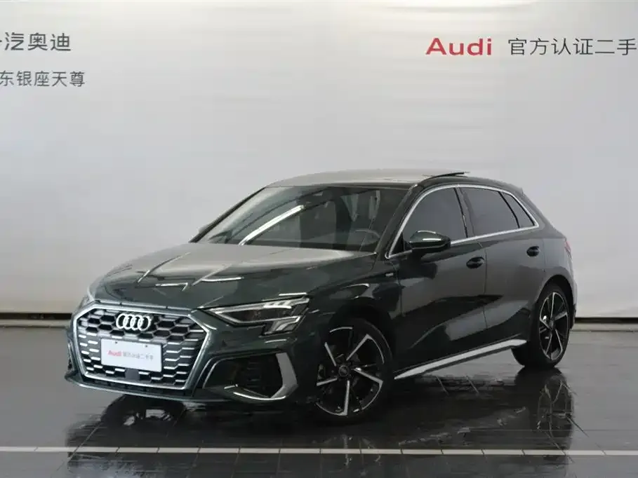 Audi A3 2023 из CN, фото 1