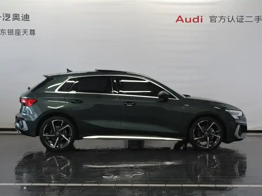 Audi A3 2023 из CN, фото 3