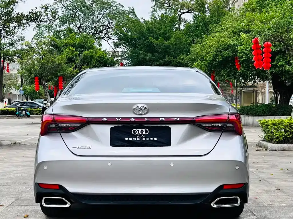Toyota Avalon 2022 из CN, фото 9