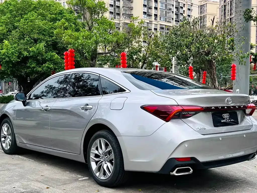 Toyota Avalon 2022 из CN, фото 8