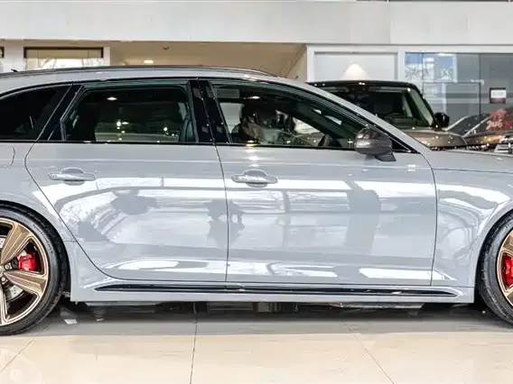 Audi RS 4 — фото 2