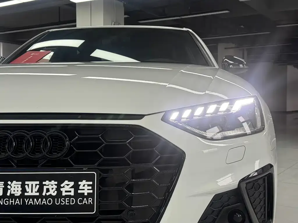 Audi A4L 2023 из CN, фото 10