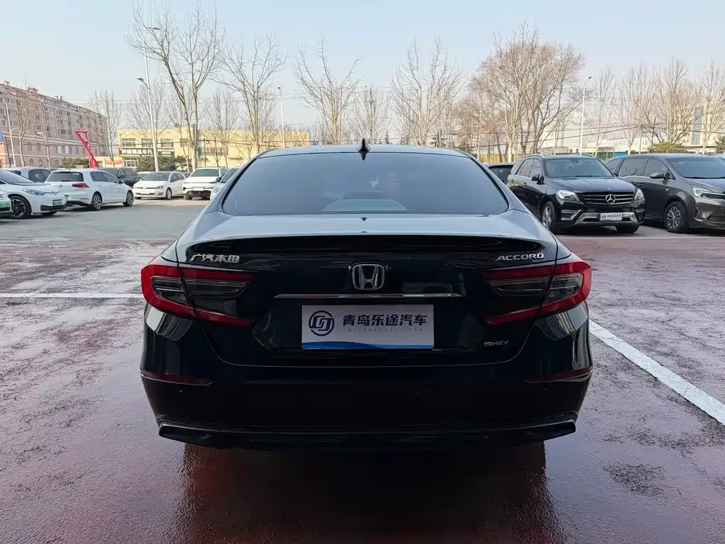 Honda Accord — фото 3