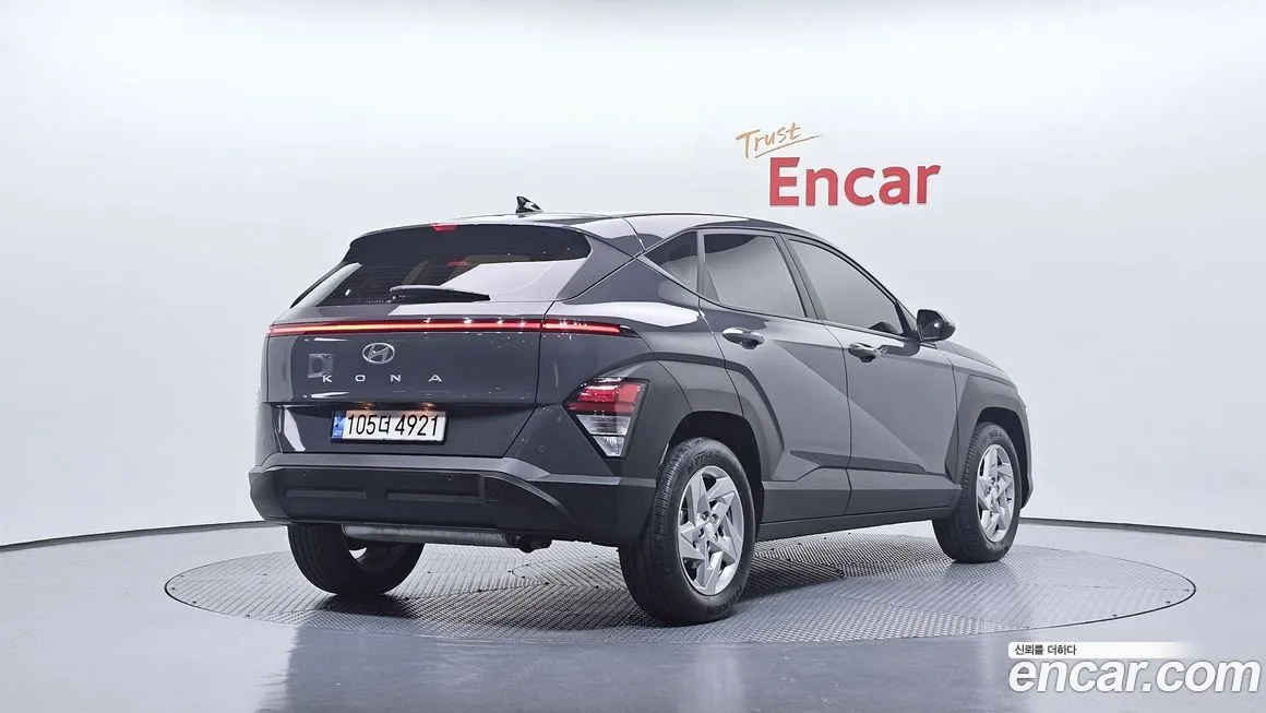 Hyundai Kona 2023 из KR, фото 2