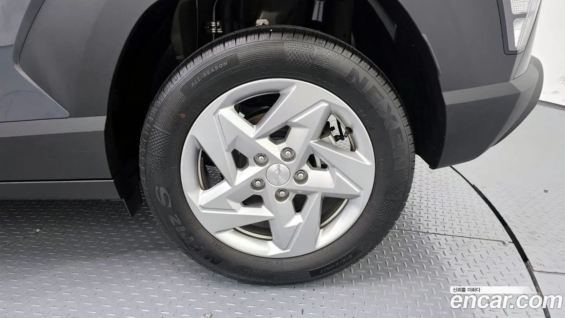 Hyundai Kona 2023 из KR, фото 3