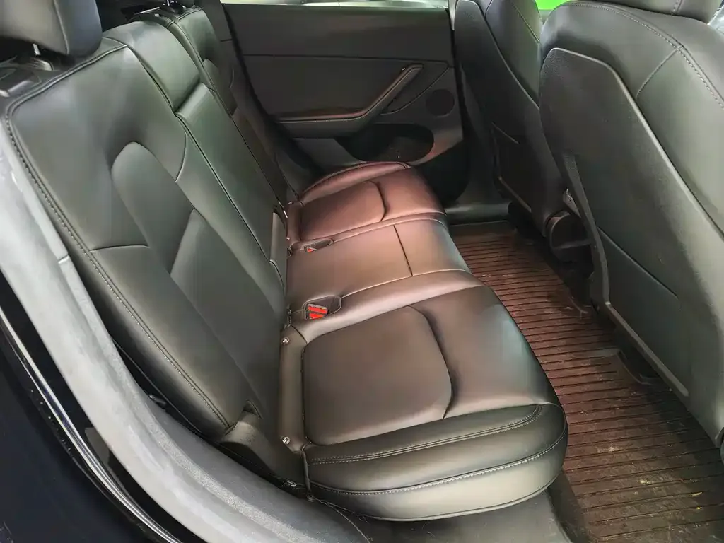 Tesla Model Y 2023 из CN, фото 9