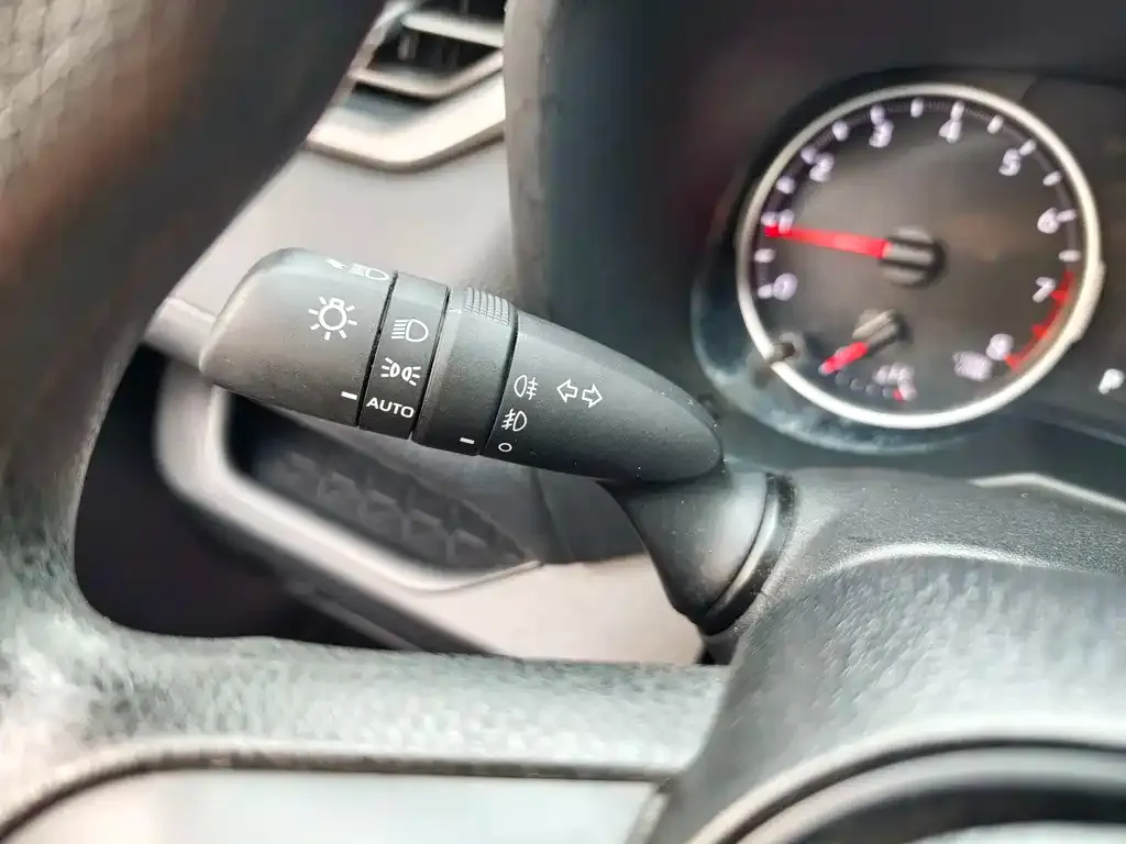 Toyota Wildlander 2023 из CN, фото 2