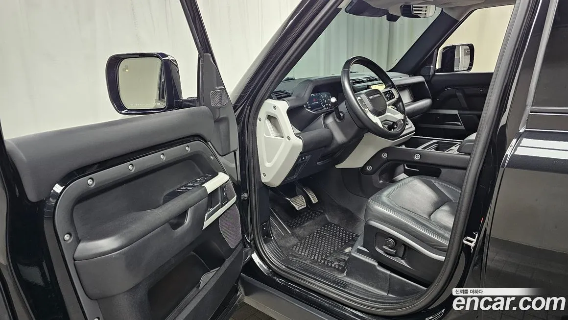 Land Rover Defender 2023 из KR, фото 9