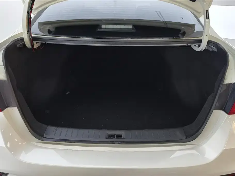 Nissan Sylphy 2025 из CN, фото 3
