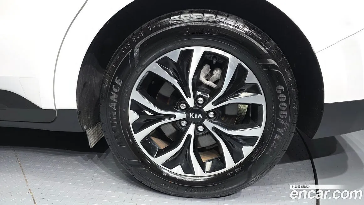 Kia Carnival 2021 из KR, фото 2