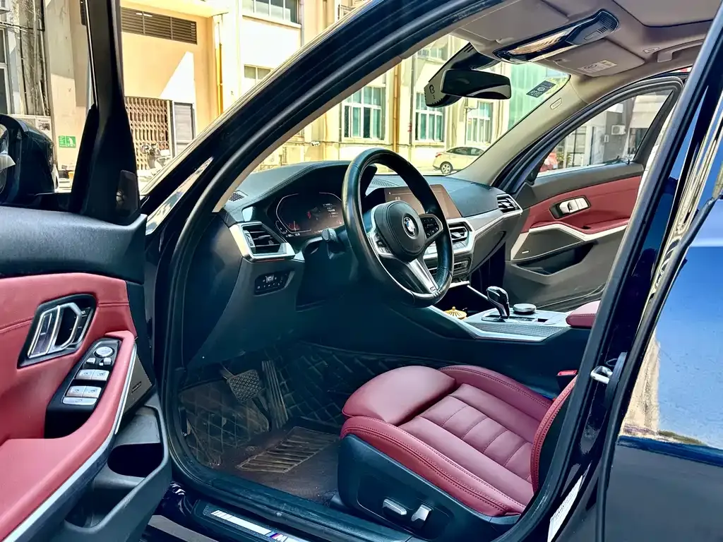 BMW 3 Series 2022 из CN, фото 9