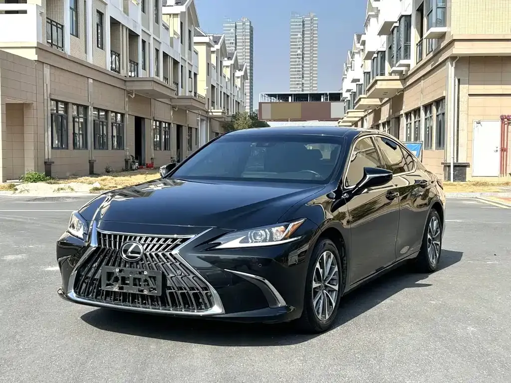 Lexus ES 2022 из CN, фото 1