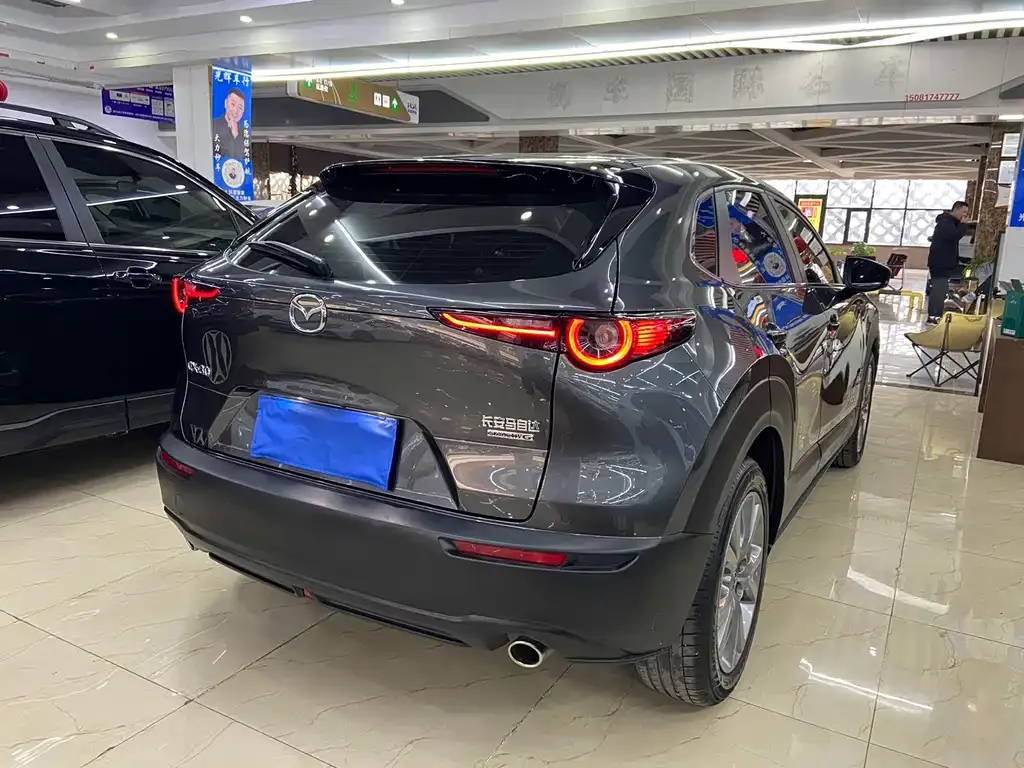 Mazda CX-30 — фото 10