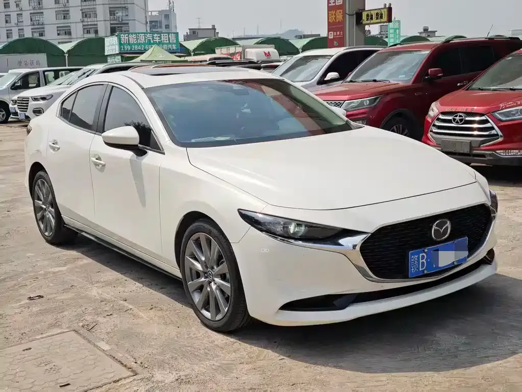 Mazda 3 Axela 2023 из CN, фото 6