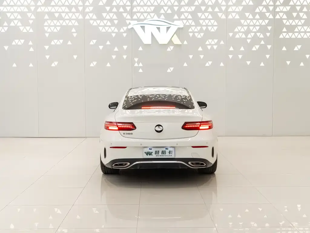 Mercedes-Benz E-Class (Import) — фото 3