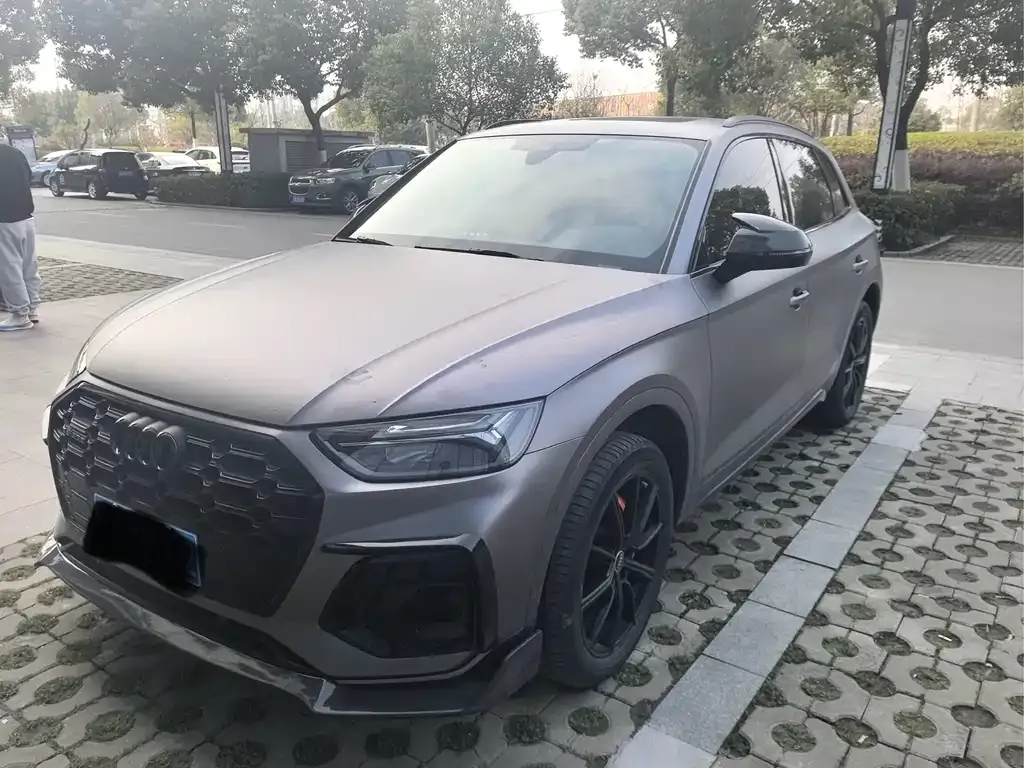 Audi Q5L 2022 из CN, фото 1