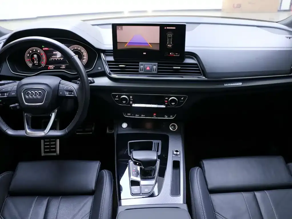 Audi Q5L 2022 из CN, фото 4