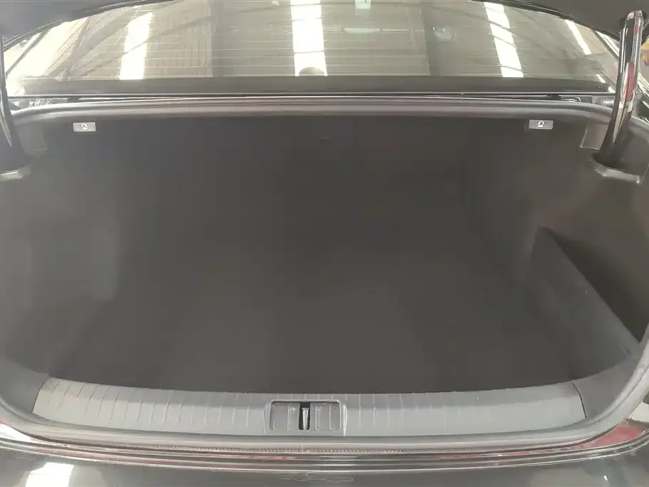 Volkswagen Magotan 2023 из CN, фото 2
