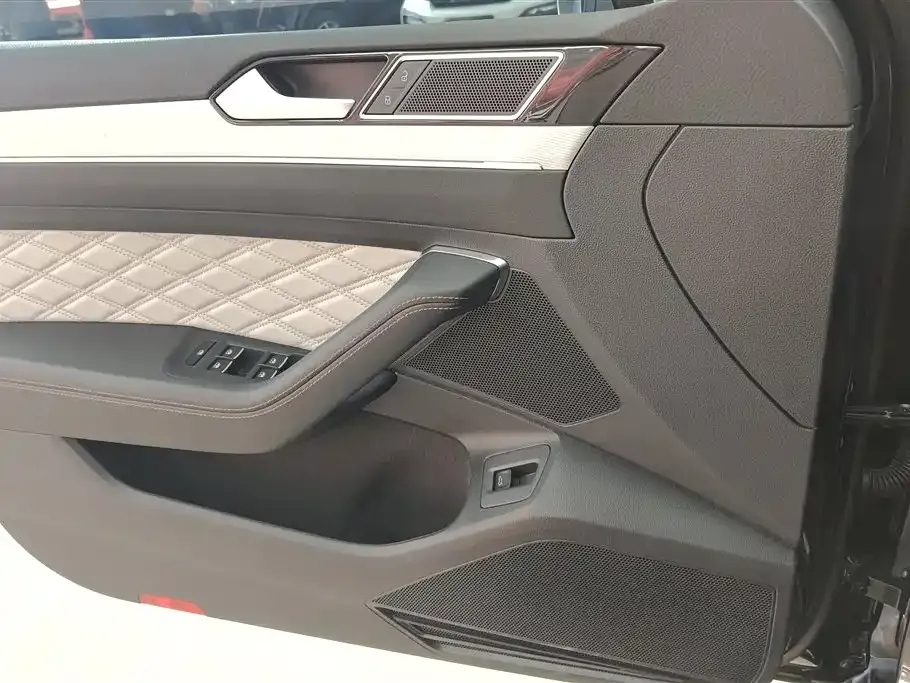 Volkswagen Magotan 2023 из CN, фото 5