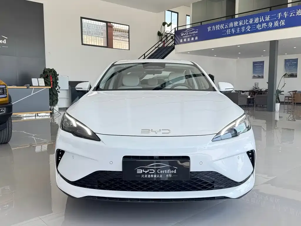BYD Seal 05 DM-i — фото 6