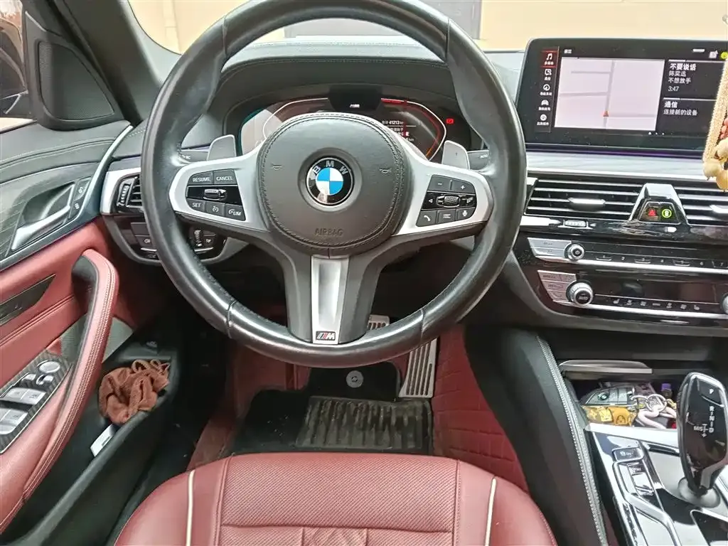 BMW 5 Series — фото 10